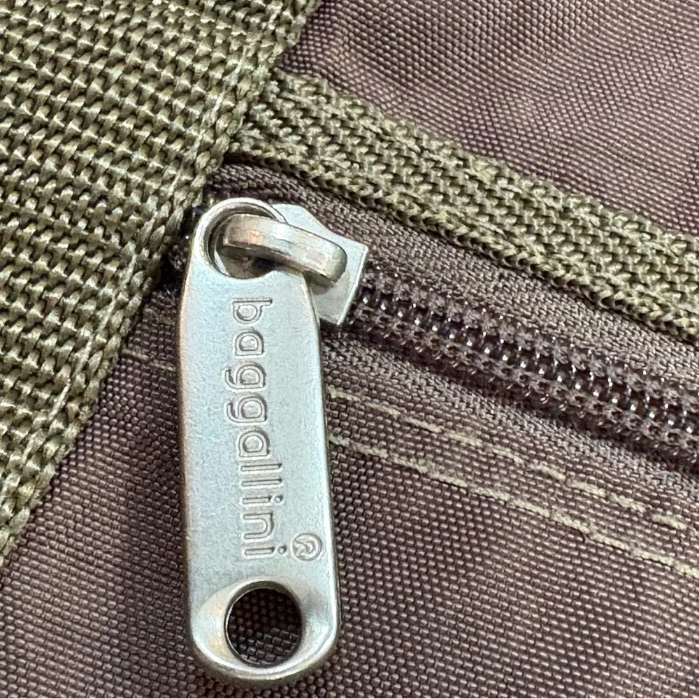 BAGGALLINI Large Sized Bag with Strap Handles